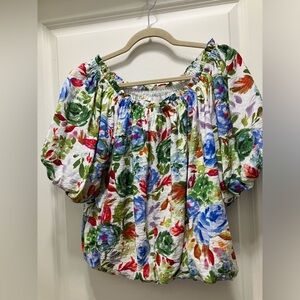 Easel LA light and bright top